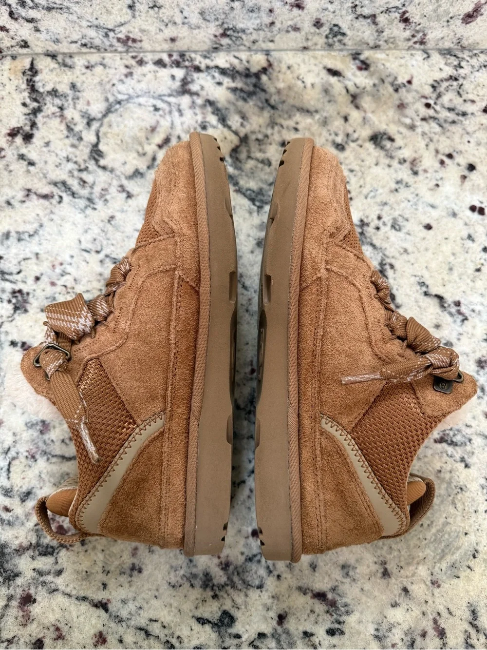 UGG Kids Tan Suede Lace-Up Cozy-Lined Boots